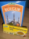 Kog bulgur i bouillon.
