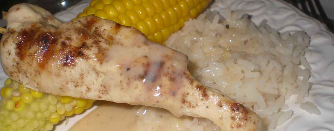 Kylling på spyd med krydret sauce og majskolber