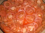 Læg tomaterne i et fad.