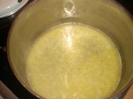 Kog løgene i margarinen.