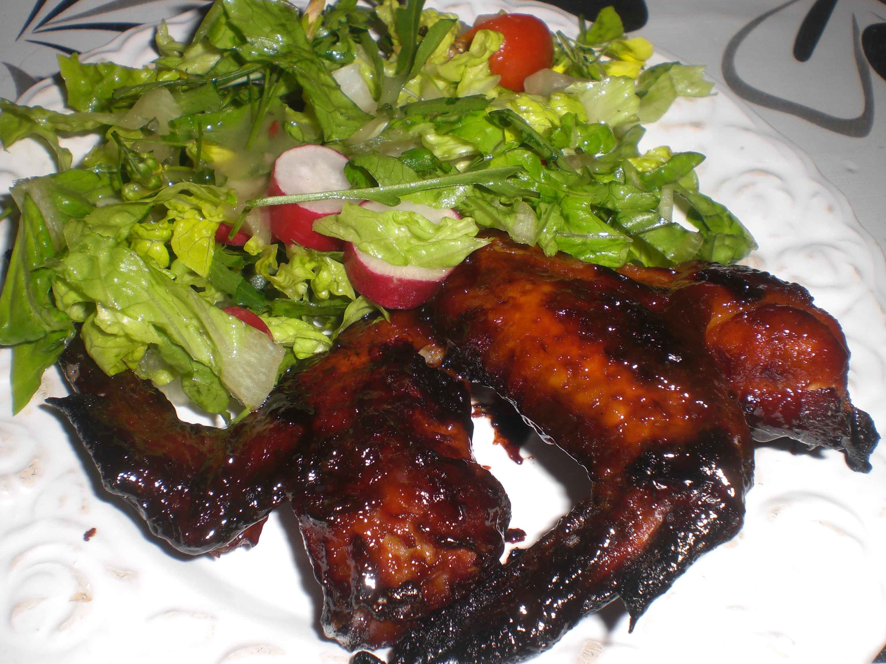 Hotwings med grøn salat