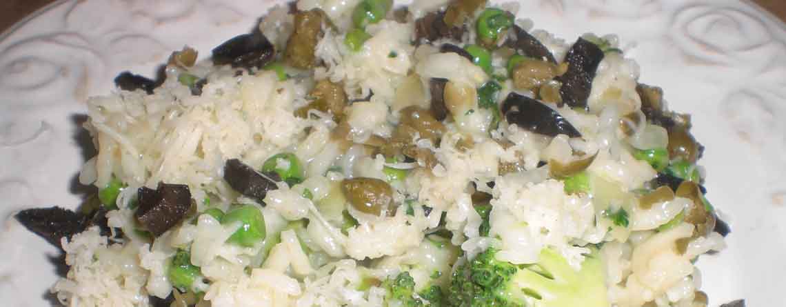 Grøn risotto med sorte oliven