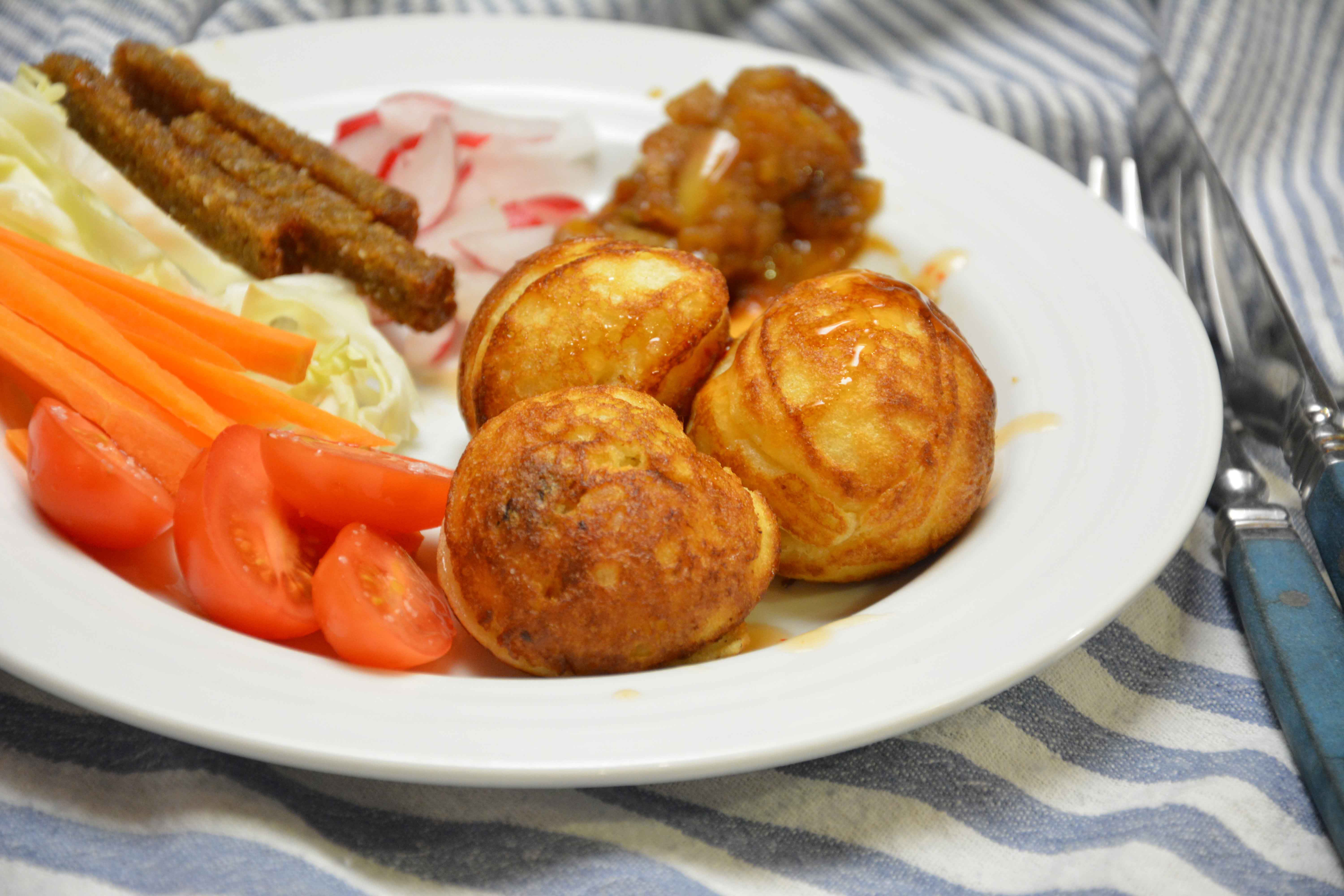 Æbleskiver med bacon og løg